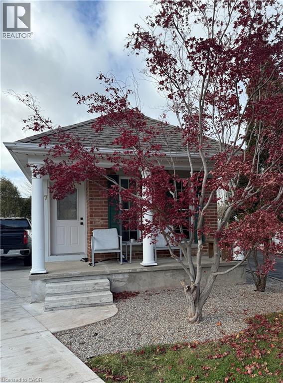 707 Jacob Lane, Waterloo, Ontario  N2V 2A7 - Photo 1 - 40798869