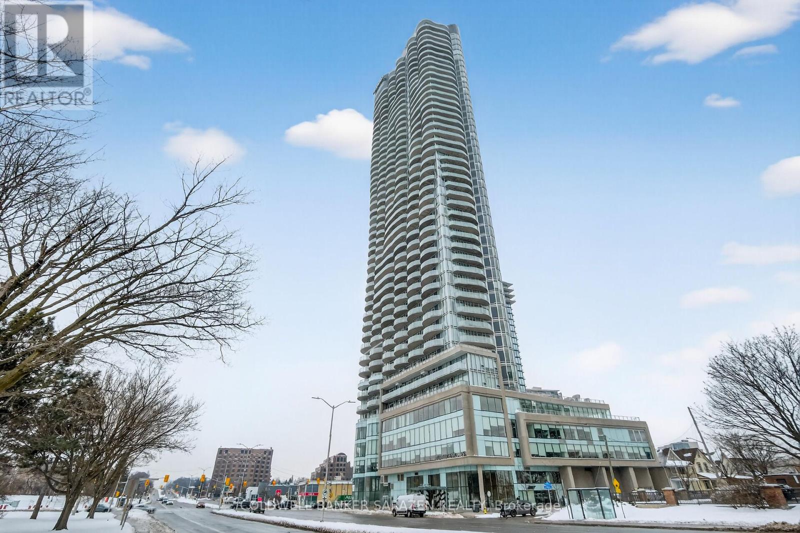 802 - 805 Carling Avenue, Ottawa, Ontario  K1S 5W9 - Photo 1 - X12761930