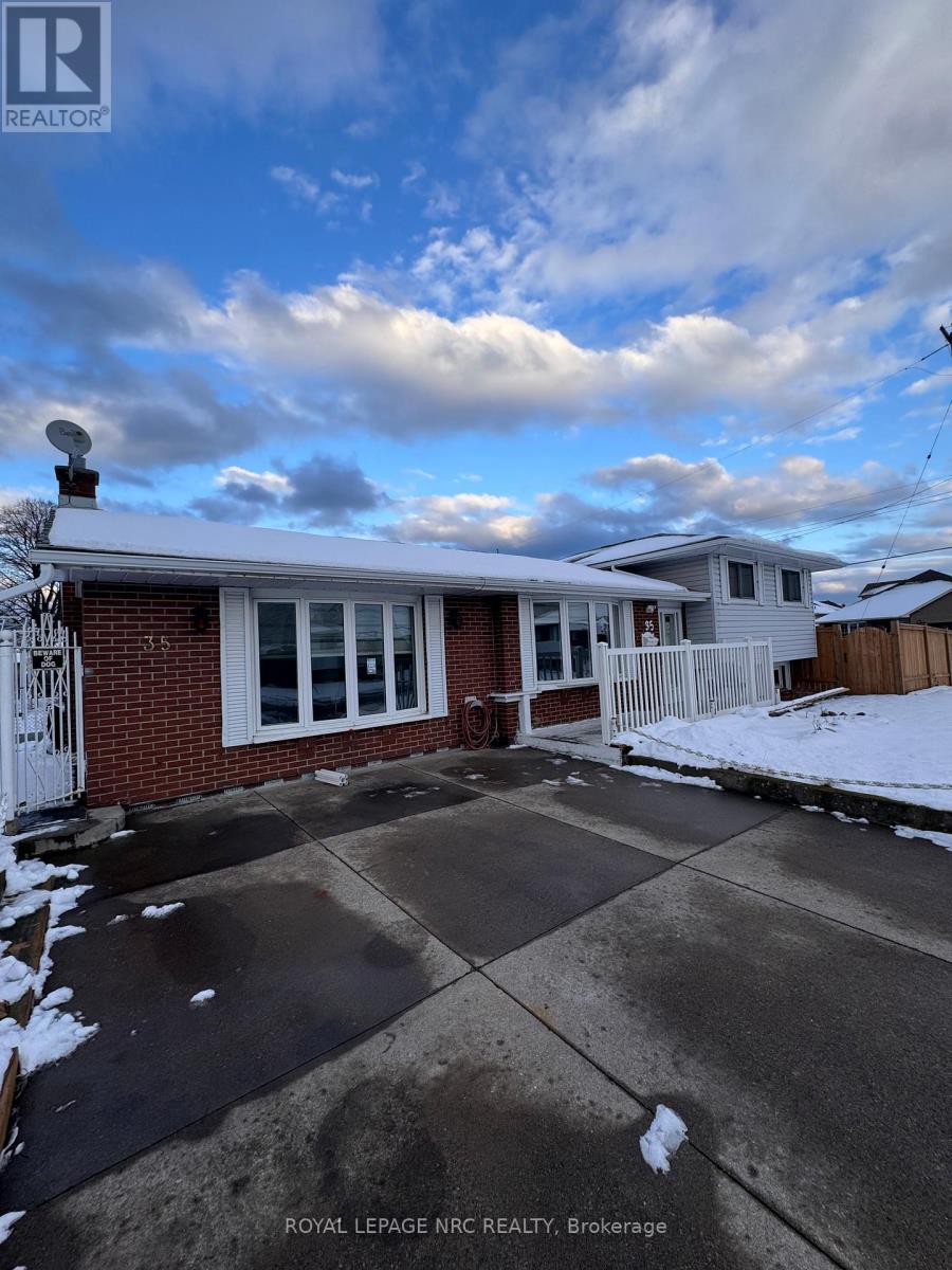 35 Eugene Street, Hamilton, Ontario  L8H 2R1 - Photo 2 - X12761806