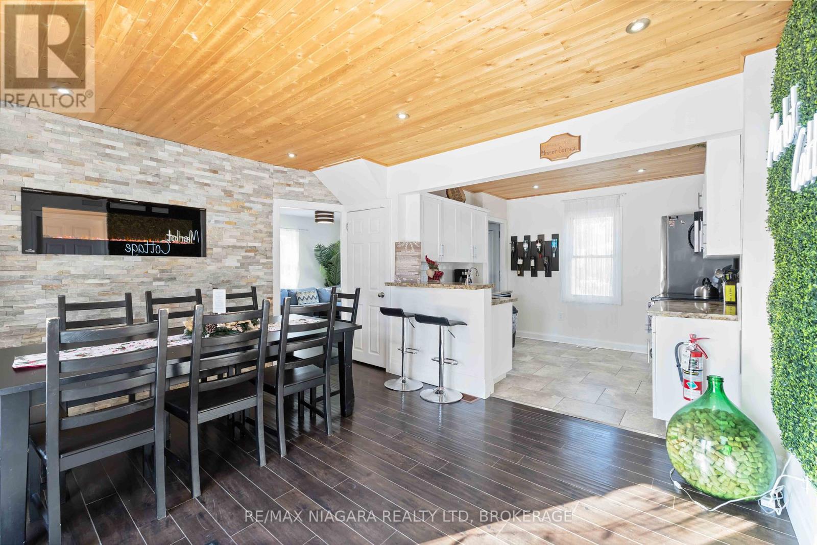 1459 Niagara Stone Road, Niagara-On-The-Lake, Ontario  L0S 1T0 - Photo 14 - X12761854