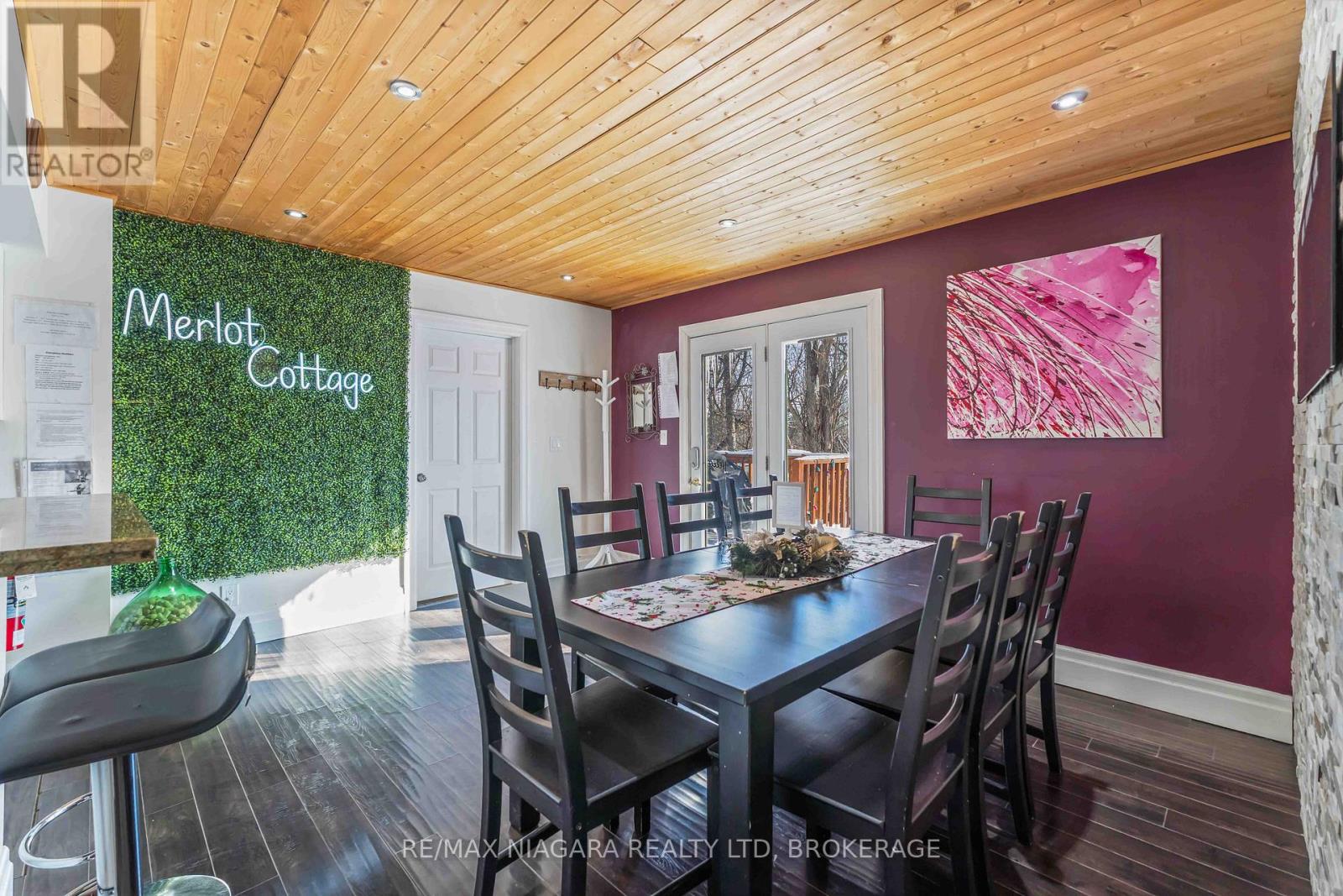 1459 Niagara Stone Road, Niagara-On-The-Lake, Ontario  L0S 1T0 - Photo 16 - X12761854