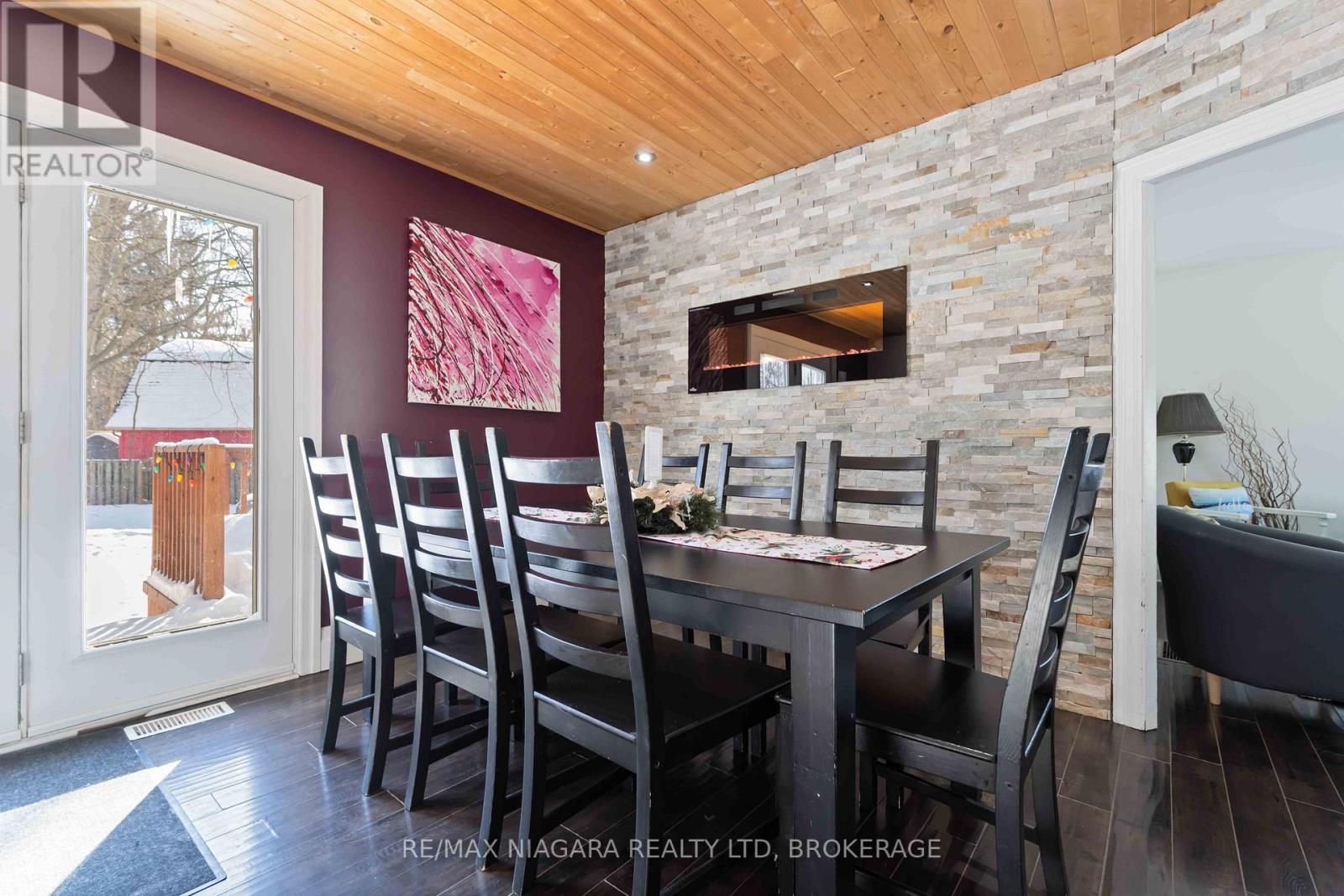 1459 Niagara Stone Road, Niagara-On-The-Lake, Ontario  L0S 1T0 - Photo 19 - X12761854