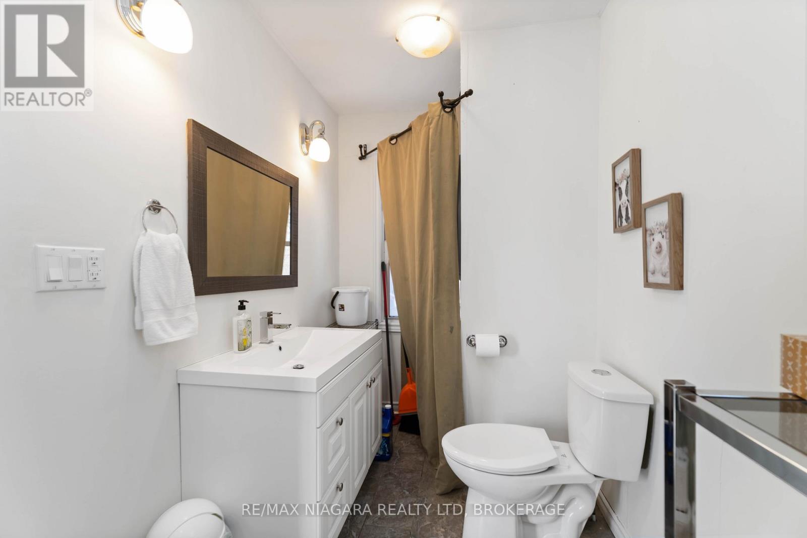 1459 Niagara Stone Road, Niagara-On-The-Lake, Ontario  L0S 1T0 - Photo 25 - X12761854