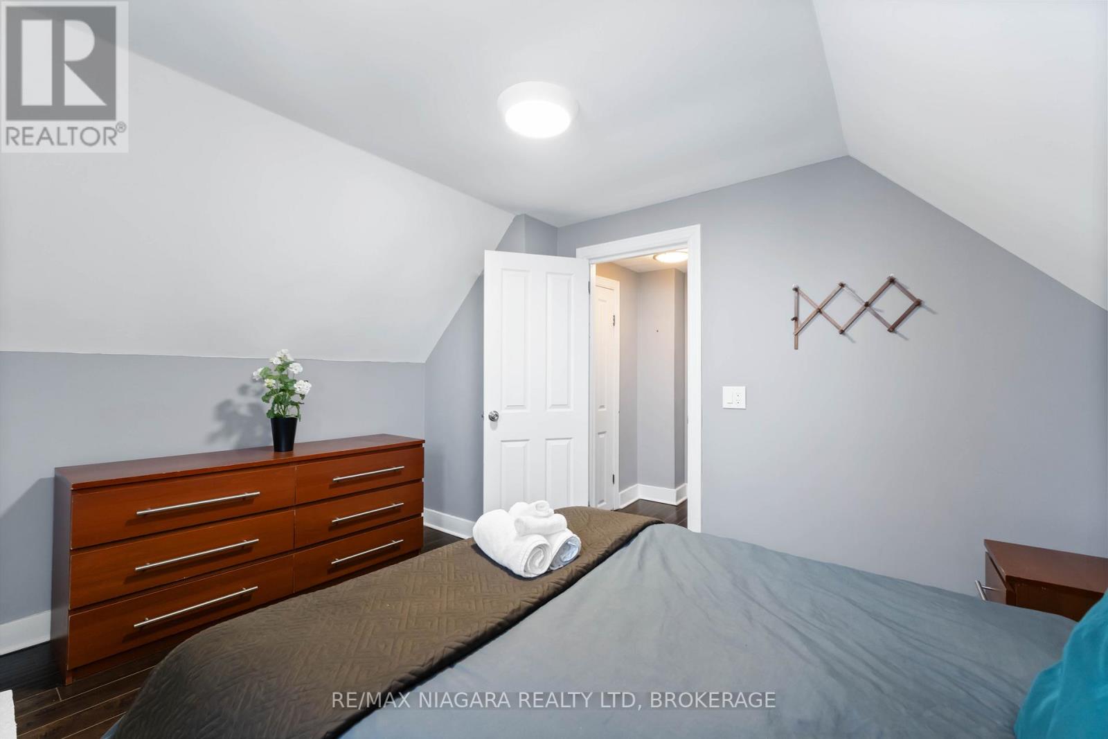 1459 Niagara Stone Road, Niagara-On-The-Lake, Ontario  L0S 1T0 - Photo 28 - X12761854