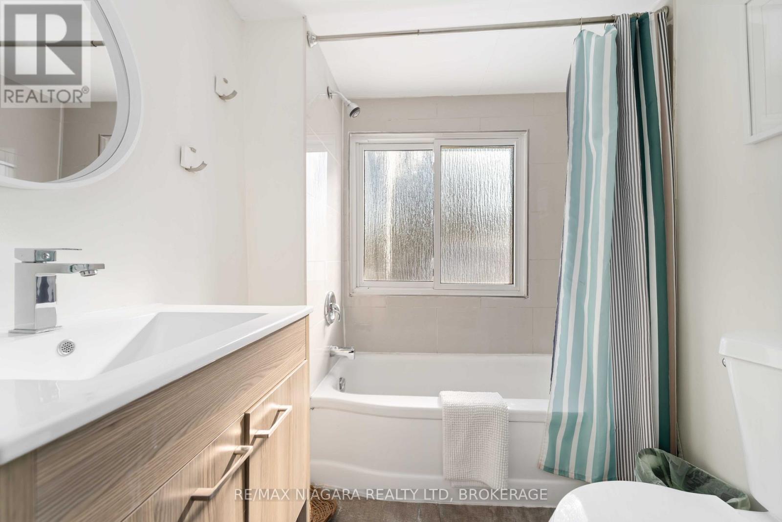 1459 Niagara Stone Road, Niagara-On-The-Lake, Ontario  L0S 1T0 - Photo 31 - X12761854