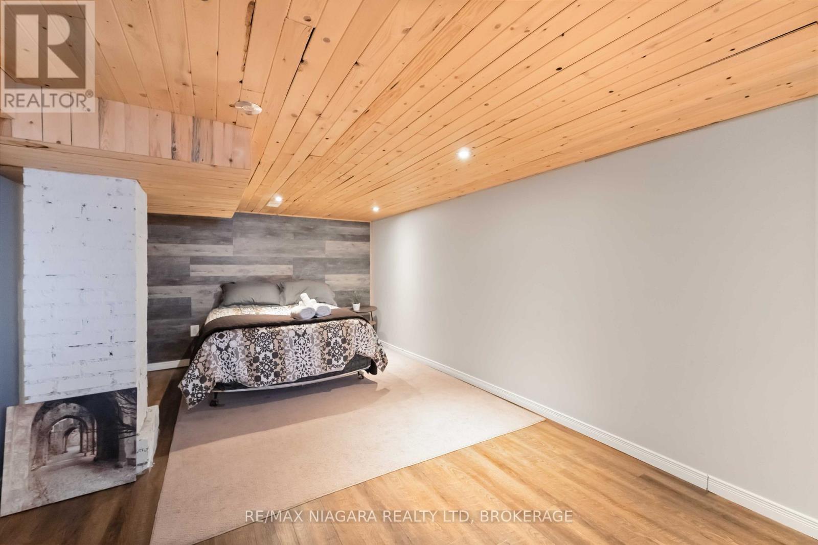 1459 Niagara Stone Road, Niagara-On-The-Lake, Ontario  L0S 1T0 - Photo 33 - X12761854