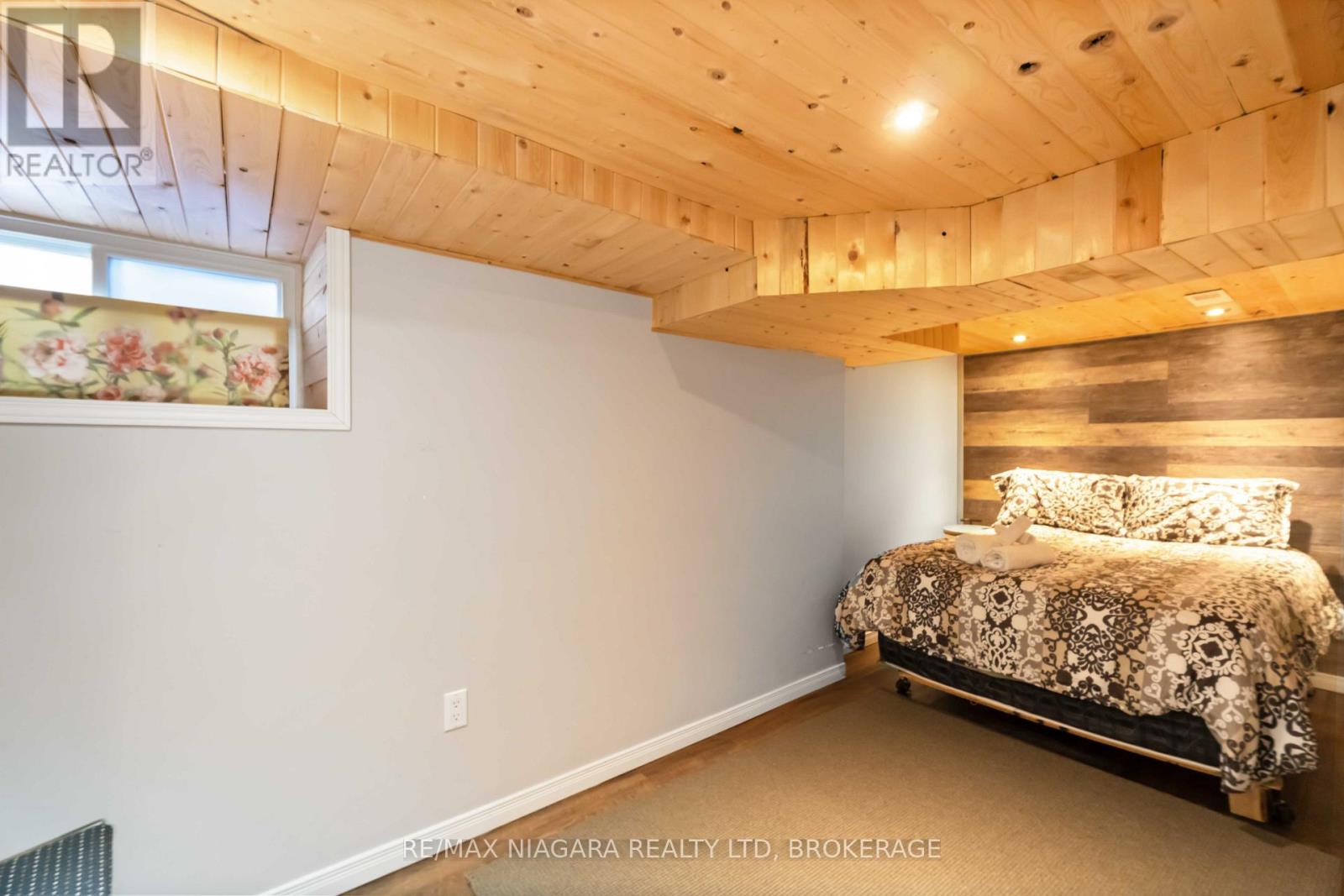 1459 Niagara Stone Road, Niagara-On-The-Lake, Ontario  L0S 1T0 - Photo 36 - X12761854