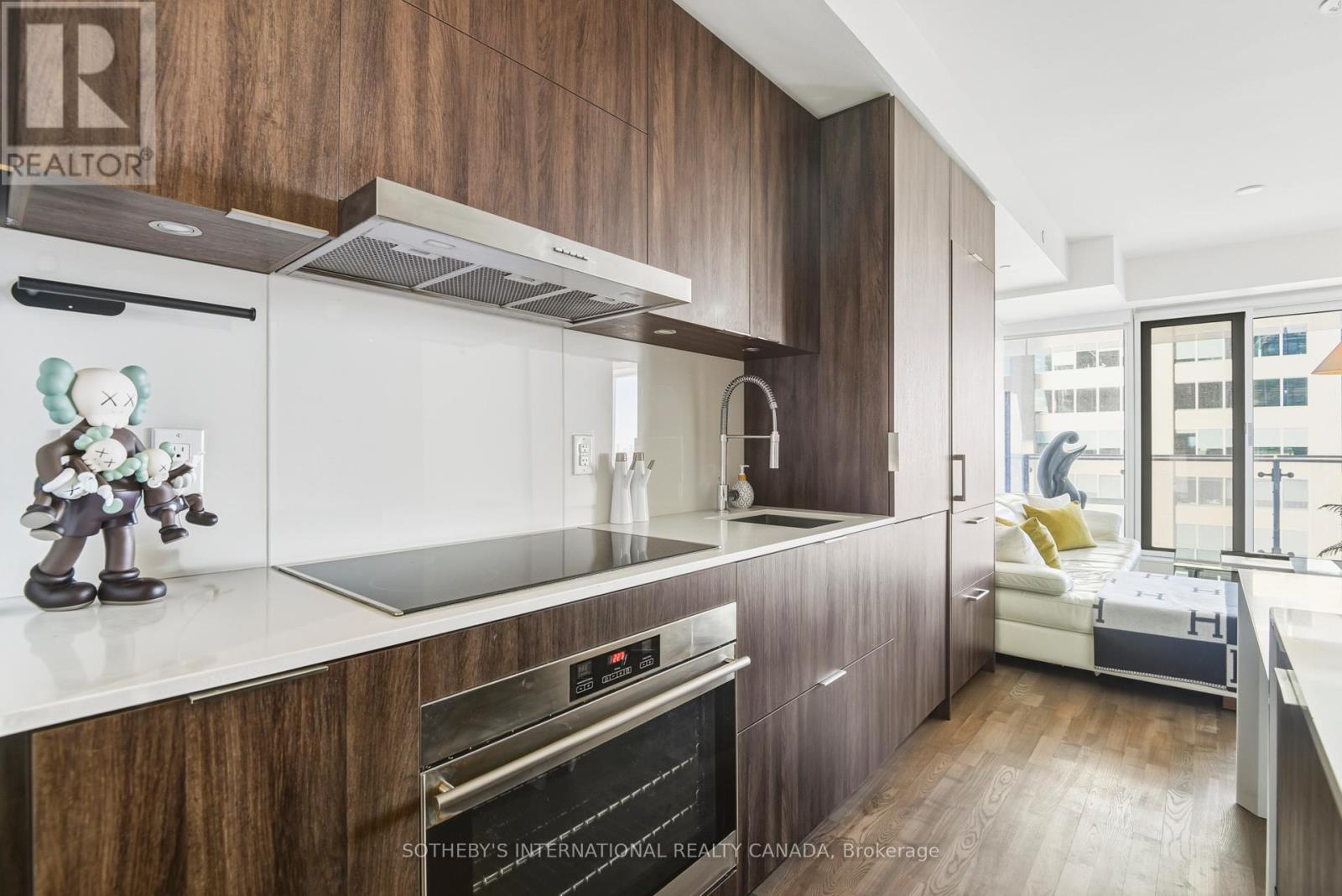 2712 - 1 Bloor Street E, Toronto, Ontario  M4W 0A8 - Photo 10 - C12761402