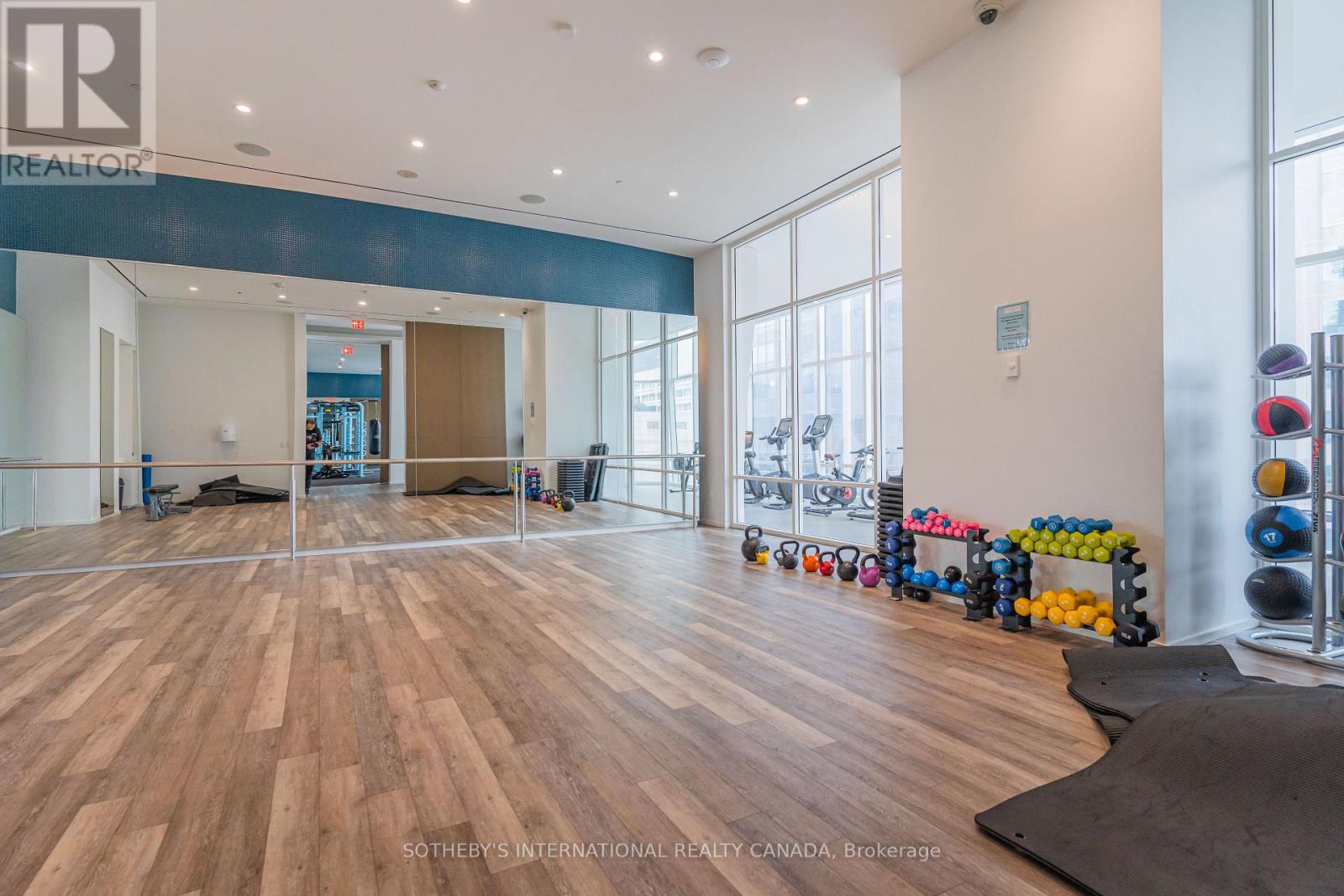 2712 - 1 Bloor Street E, Toronto, Ontario  M4W 0A8 - Photo 24 - C12761402