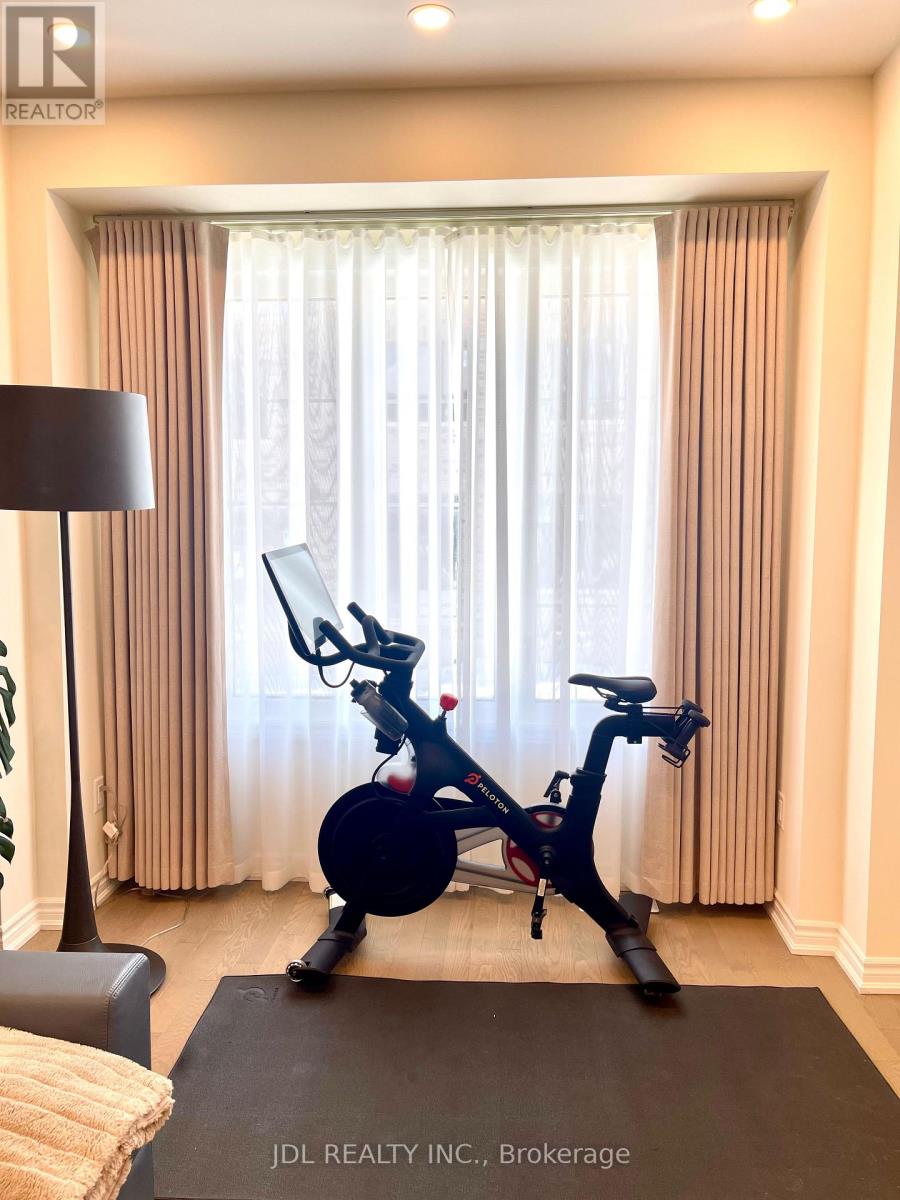 3167 Blazing Star Avenue, Pickering, Ontario  L1Y 0B3 - Photo 7 - E12761524