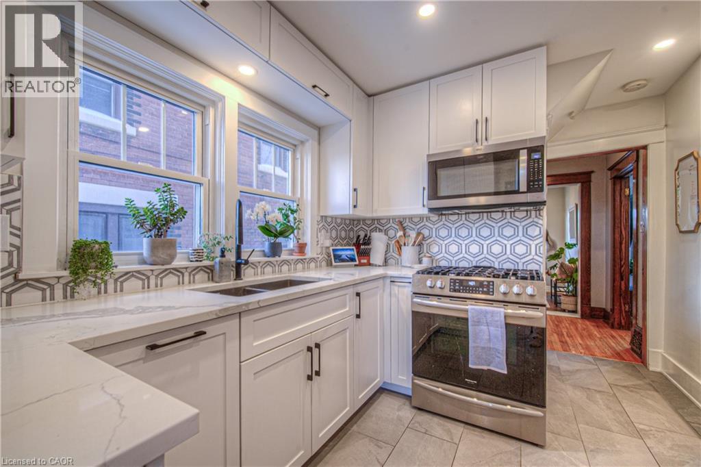 31 Stirling Avenue N, Kitchener, Ontario  N2H 3G4 - Photo 13 - 40803194