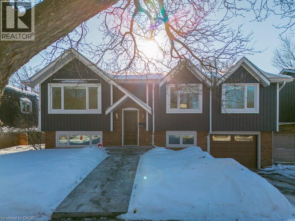 704 FRANCIS Road, Burlington, Ontario