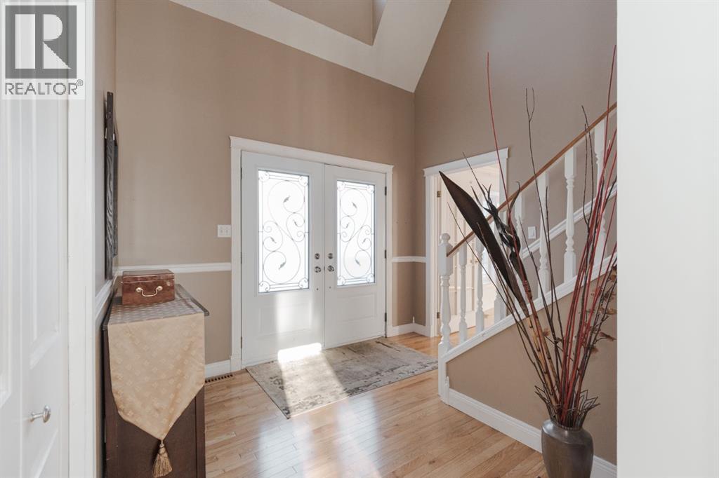 225 Bacon Place, Fort Mcmurray, Alberta  T9K 1Z8 - Photo 3 - A2275104