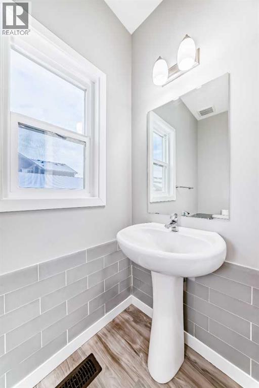 752 Midtown Drive Sw, Airdrie, Alberta  T4B 4K5 - Photo 17 - A2276048