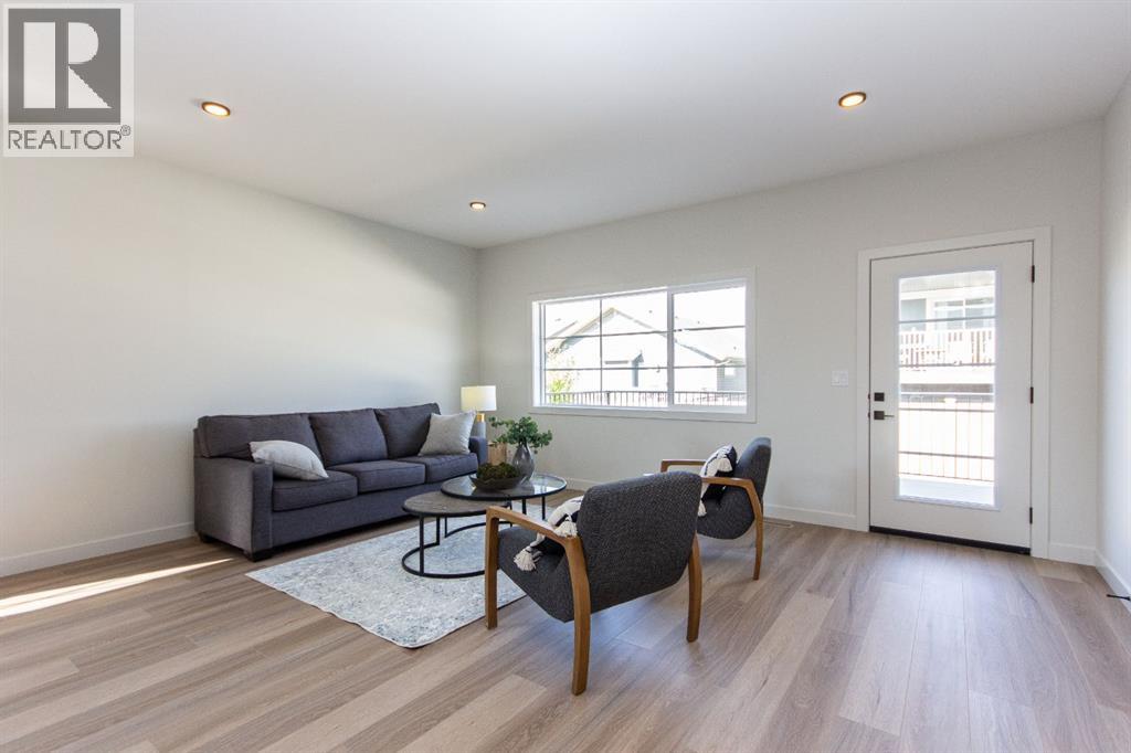 10 Tindale Place, Red Deer, Alberta  T4P 0T8 - Photo 6 - A2277207