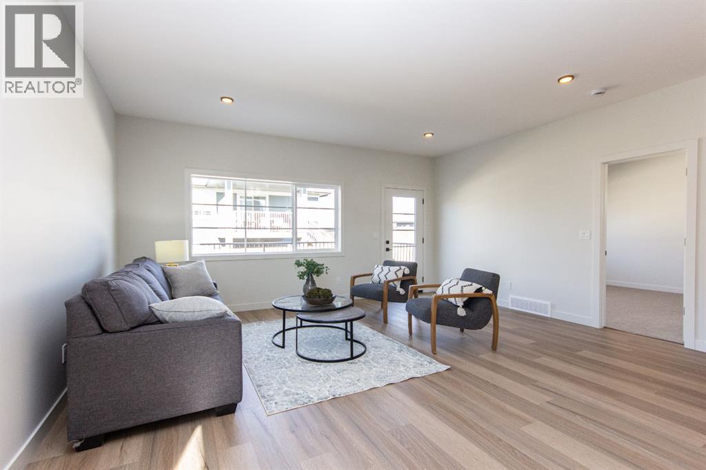 10 Tindale Place, Red Deer, Alberta  T4P 0T8 - Photo 5 - A2277207