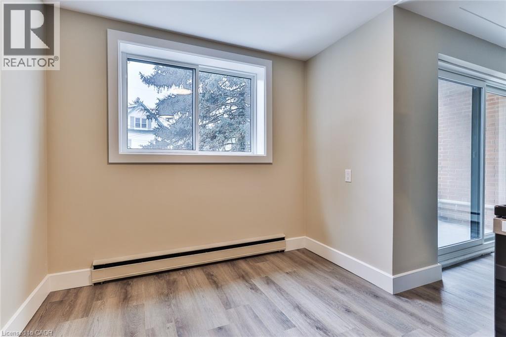 169 David Street Unit# 17, Kitchener, Ontario  N2G 1Y3 - Photo 4 - 40803267