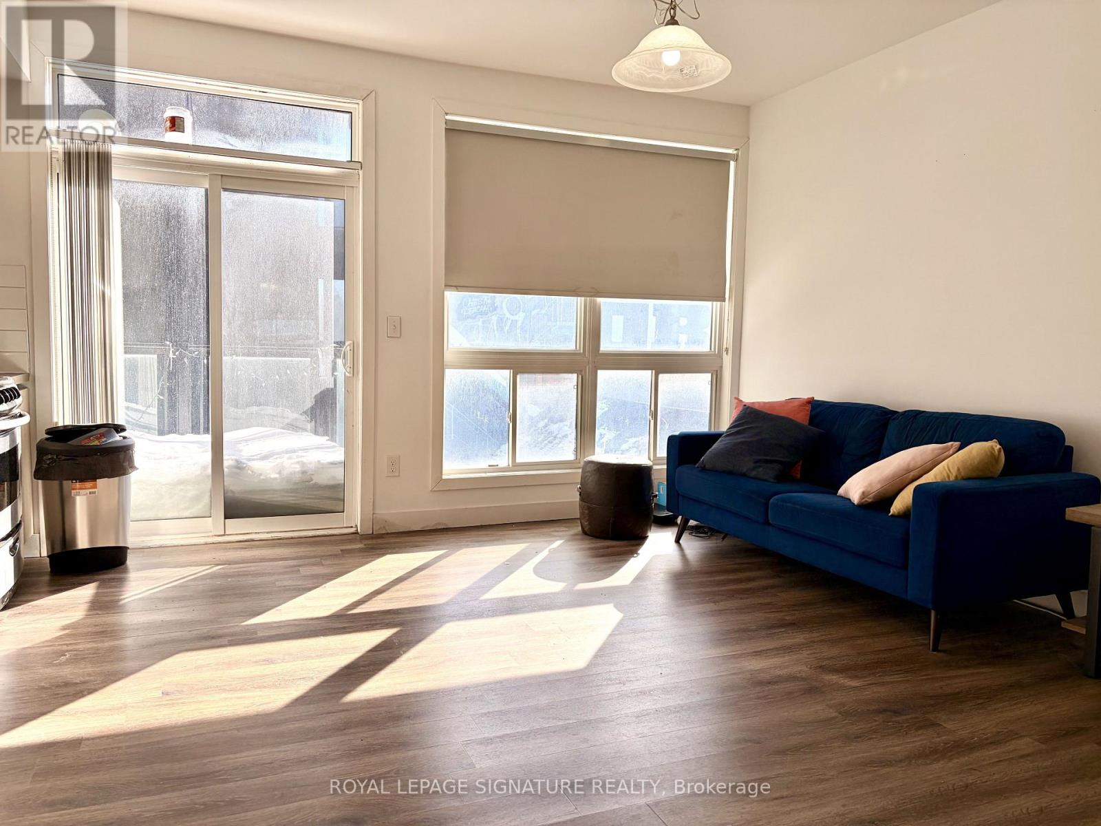 303 - 335 College Street, Toronto, Ontario  M5T 1S2 - Photo 6 - C12761828