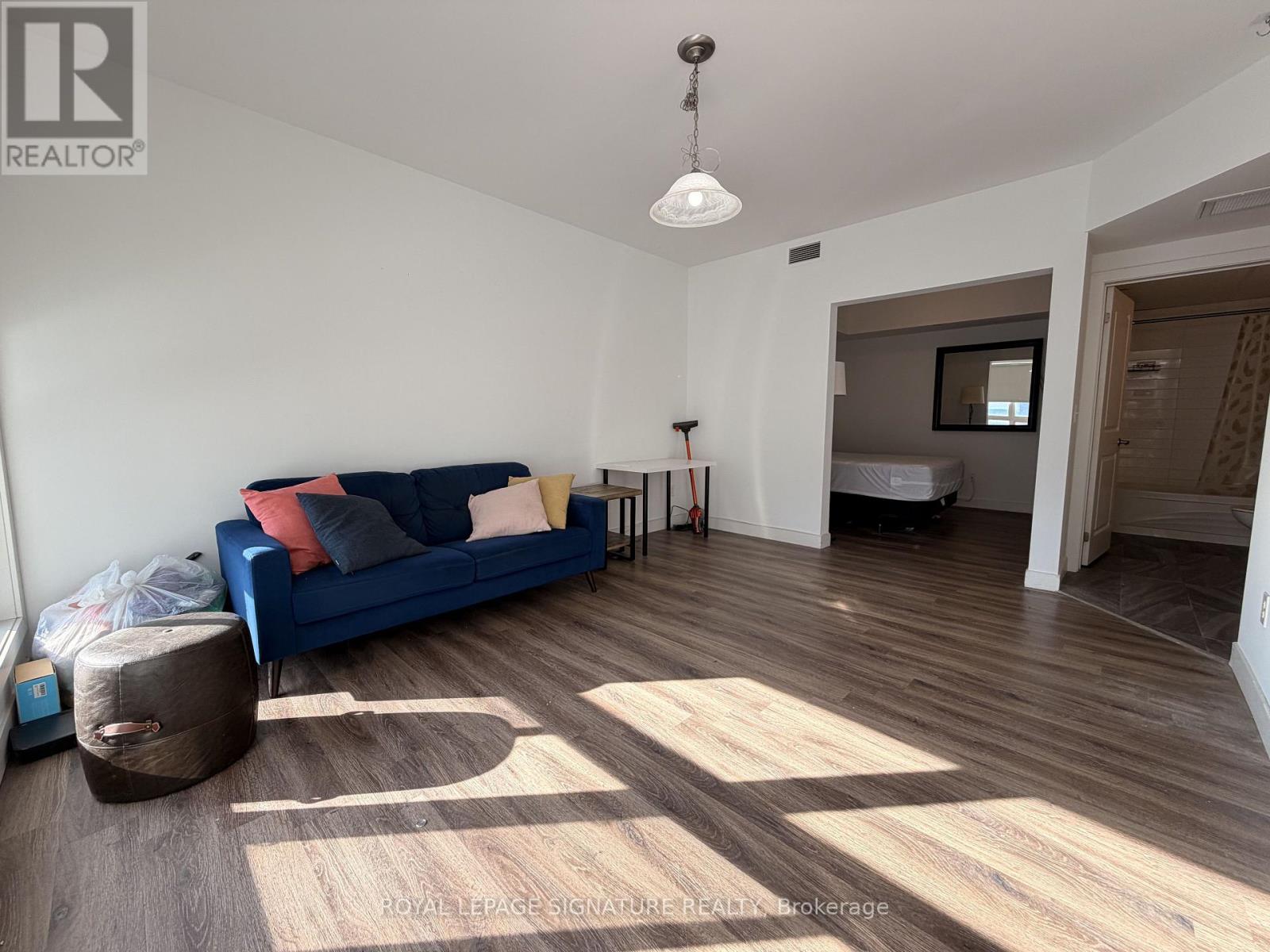 303 - 335 College Street, Toronto, Ontario  M5T 1S2 - Photo 7 - C12761828