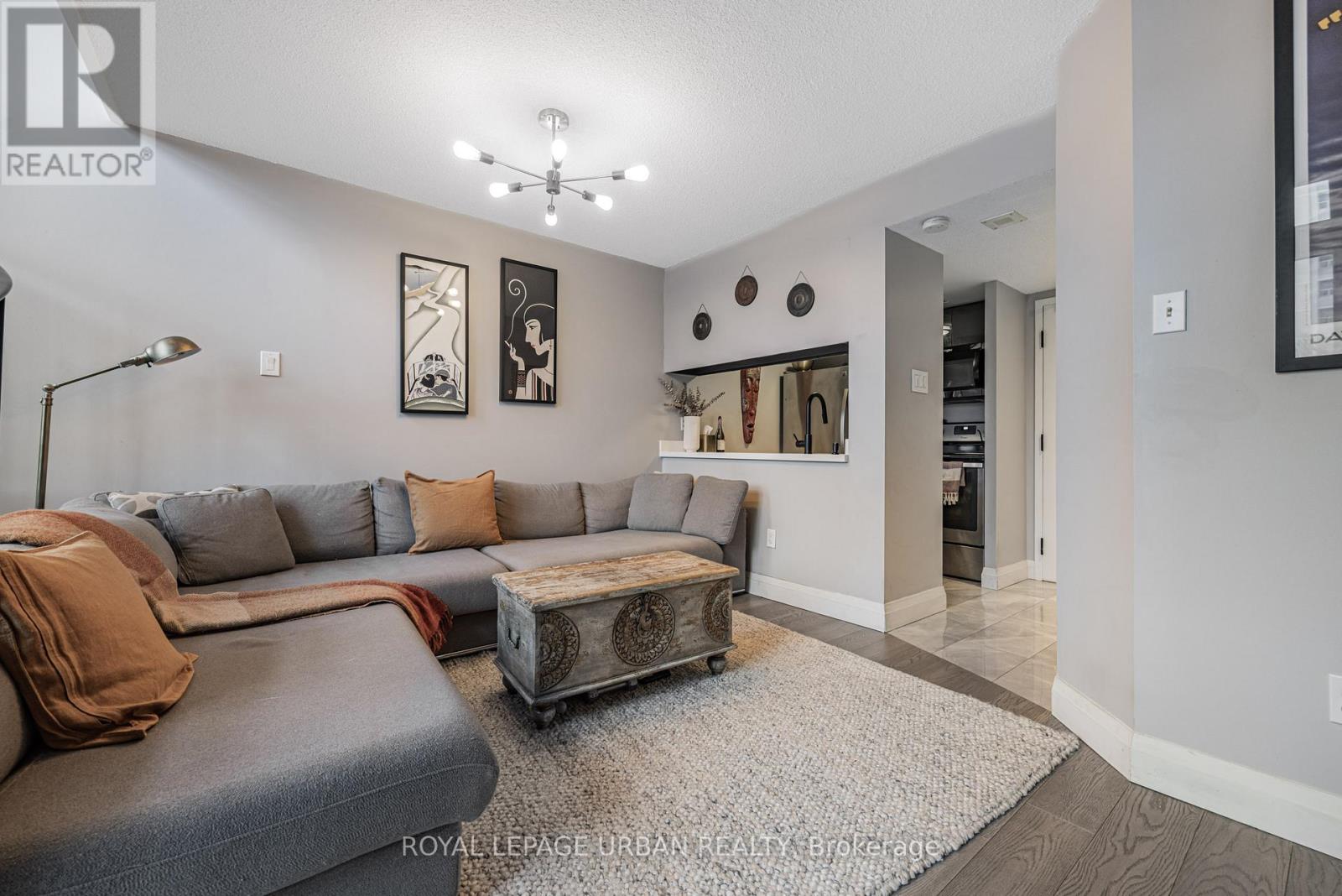 602 - 25 Maitland Avenue, Toronto, Ontario  M4Y 2W1 - Photo 9 - C12761834