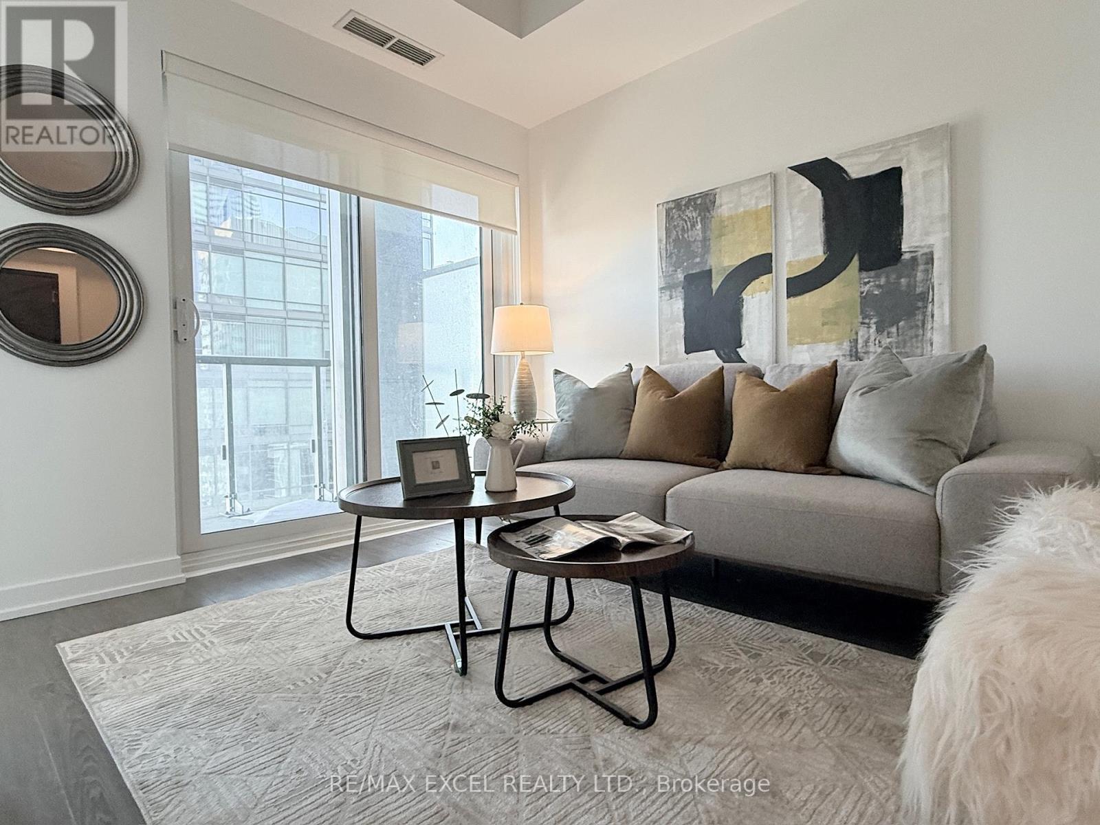 2806 - 1 Yorkville Avenue, Toronto, Ontario  M4W 1L1 - Photo 12 - C12761886