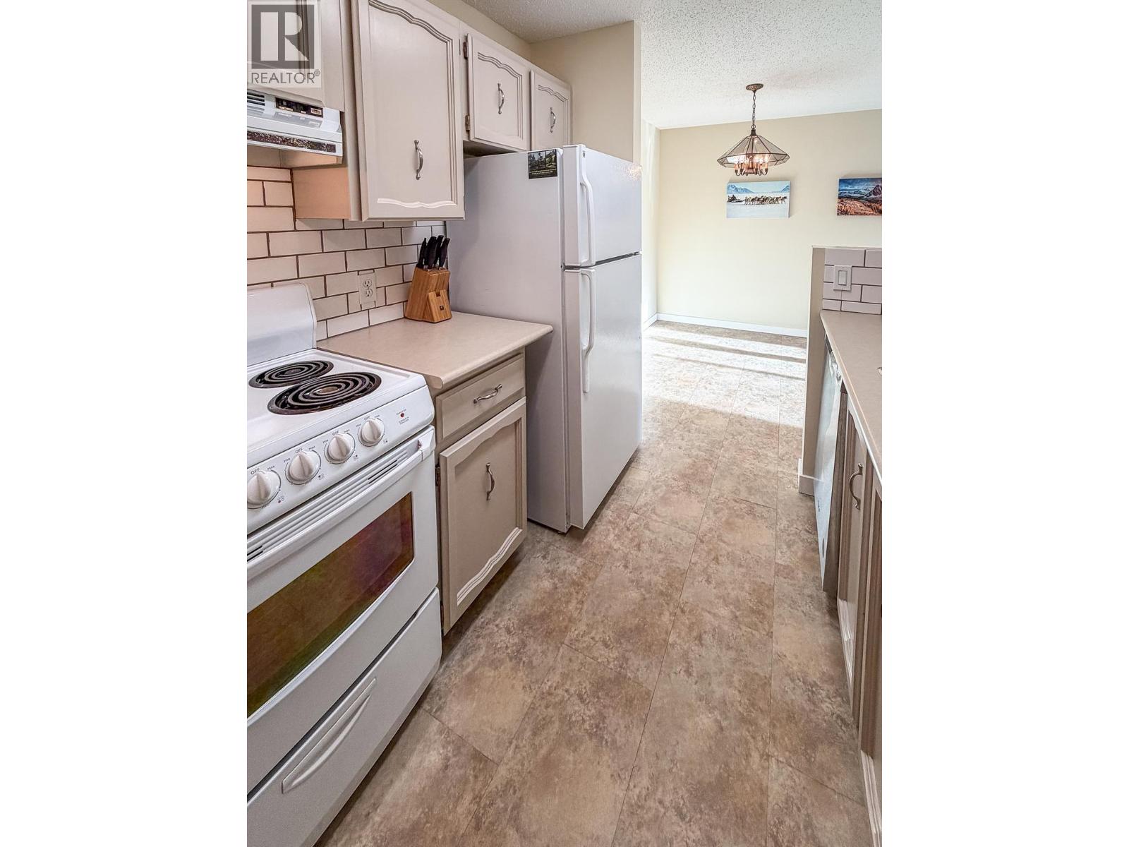 2515 12th Street N Unit# 215, Cranbrook, British Columbia  V1C 5X3 - Photo 5 - 10374935