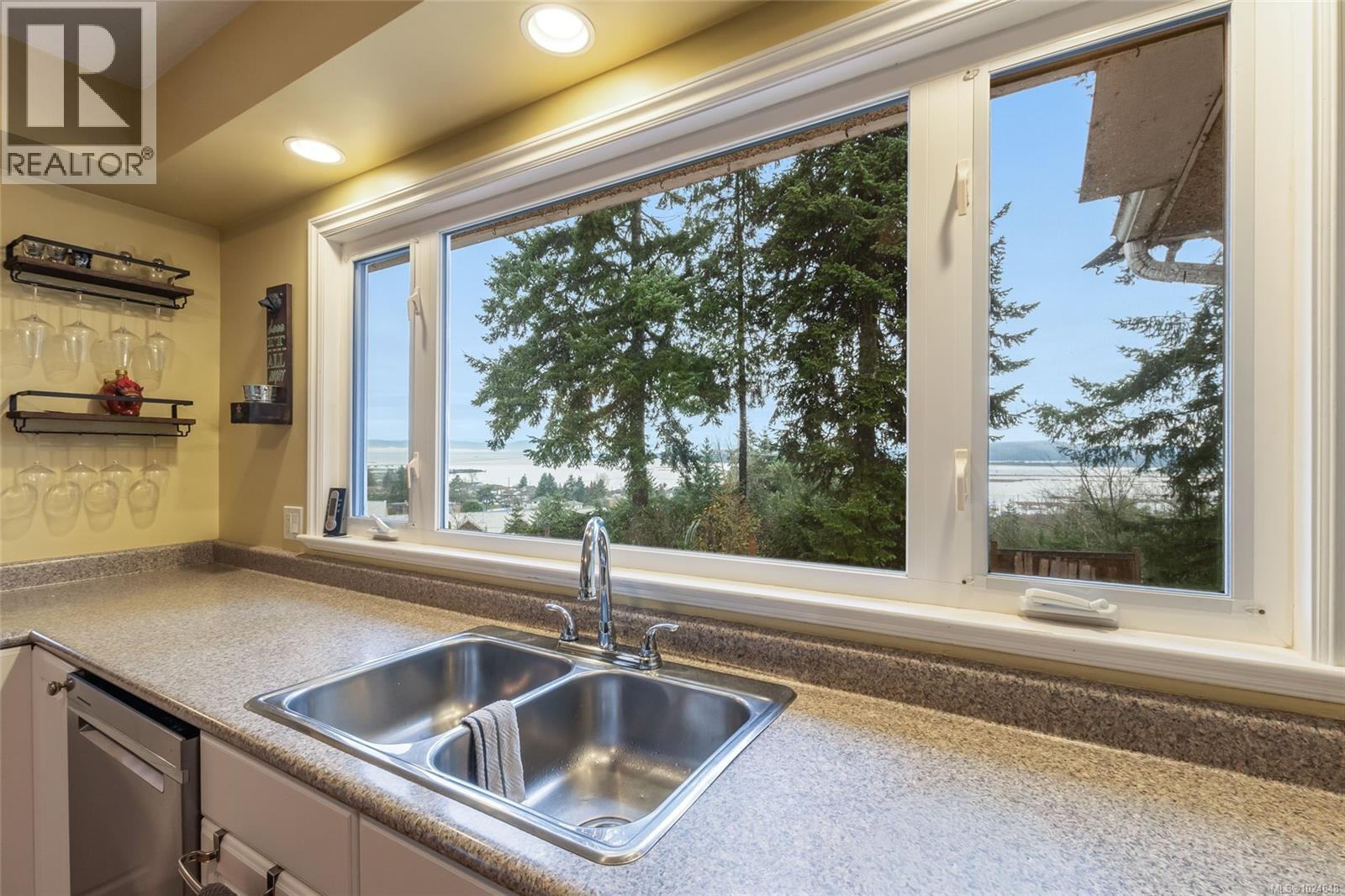 877 Harbour View St, Nanaimo, British Columbia  V9R 4V4 - Photo 13 - 1024848