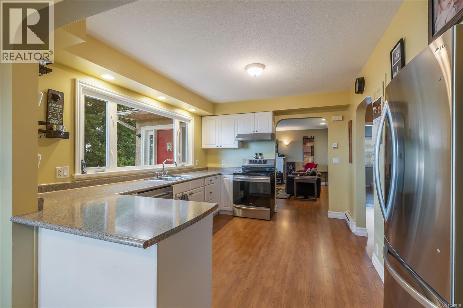 877 Harbour View St, Nanaimo, British Columbia  V9R 4V4 - Photo 3 - 1024848