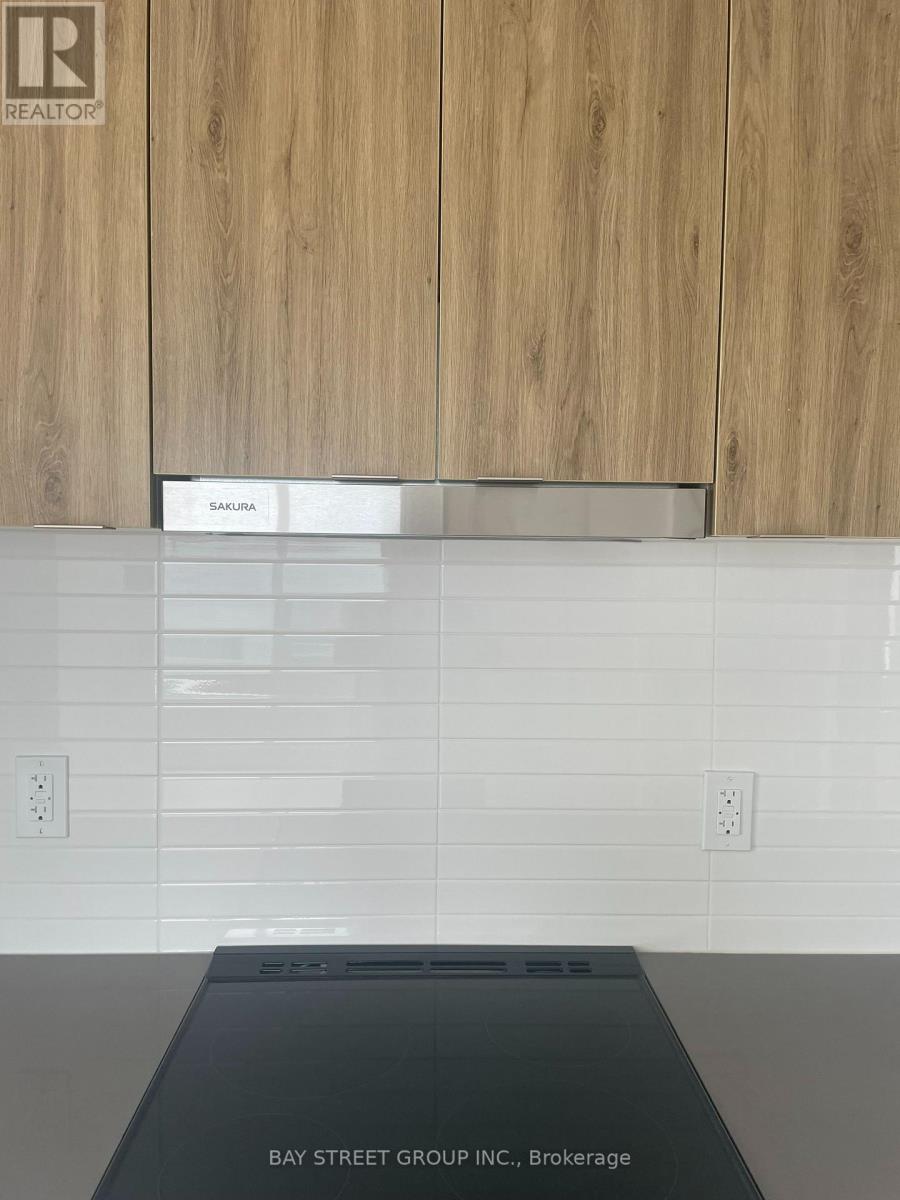 329 - 50 Upper Mall Way, Vaughan, Ontario  L4J 4P8 - Photo 15 - N12761918