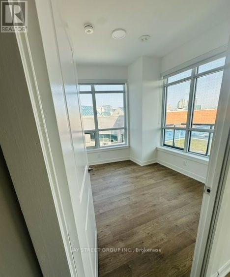 329 - 50 Upper Mall Way, Vaughan, Ontario  L4J 4P8 - Photo 5 - N12761918