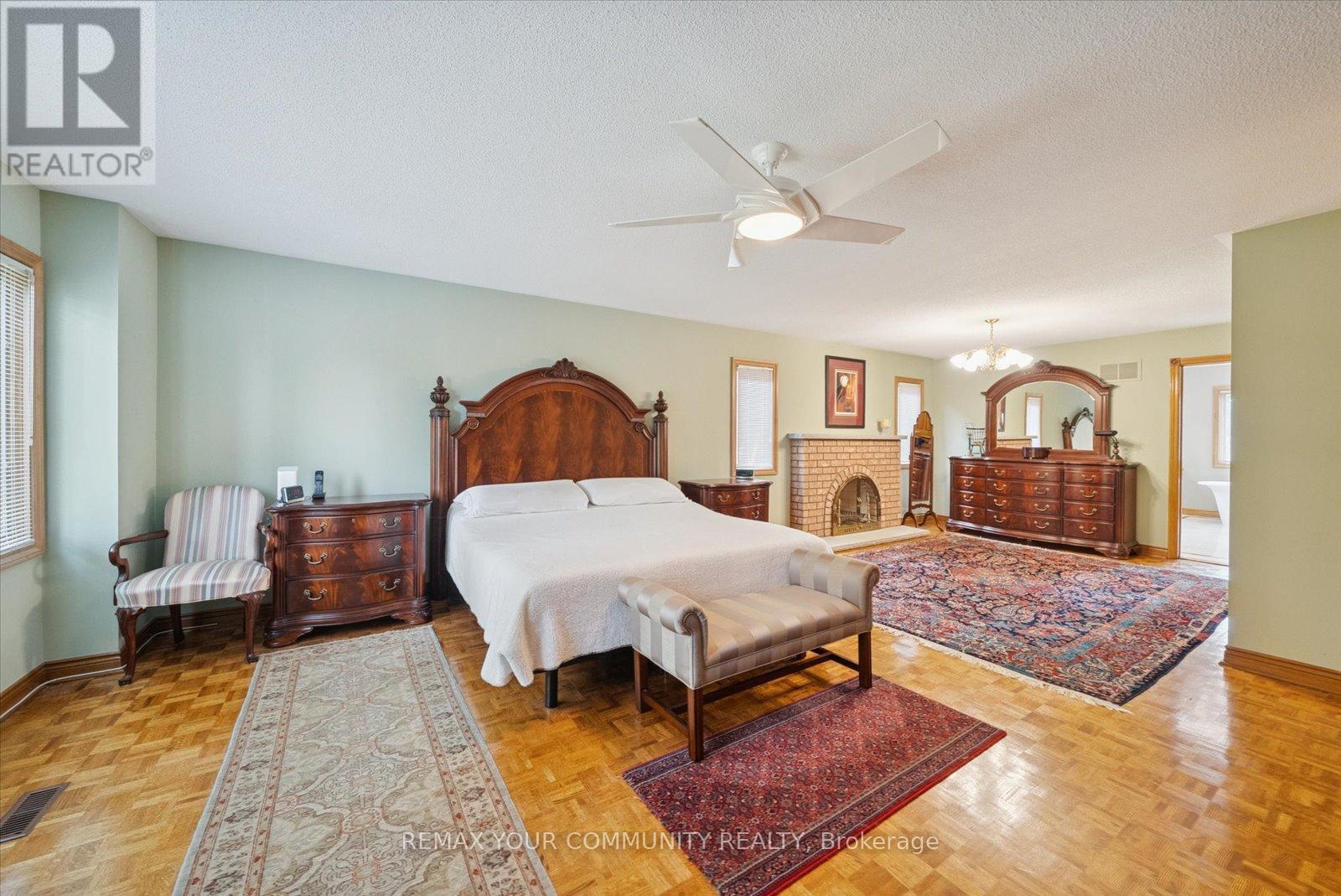 8 Old Park Lane, Richmond Hill (Bayview Hill), Ontario  L4B 2L8 - Photo 19 - N12761922