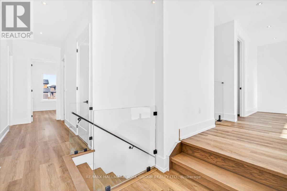 3743 Sunbank Crescent, Orillia, Ontario  L3V 6H3 - Photo 23 - S12761790