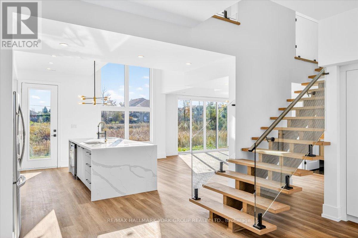 3743 Sunbank Crescent, Orillia, Ontario  L3V 6H3 - Photo 7 - S12761790