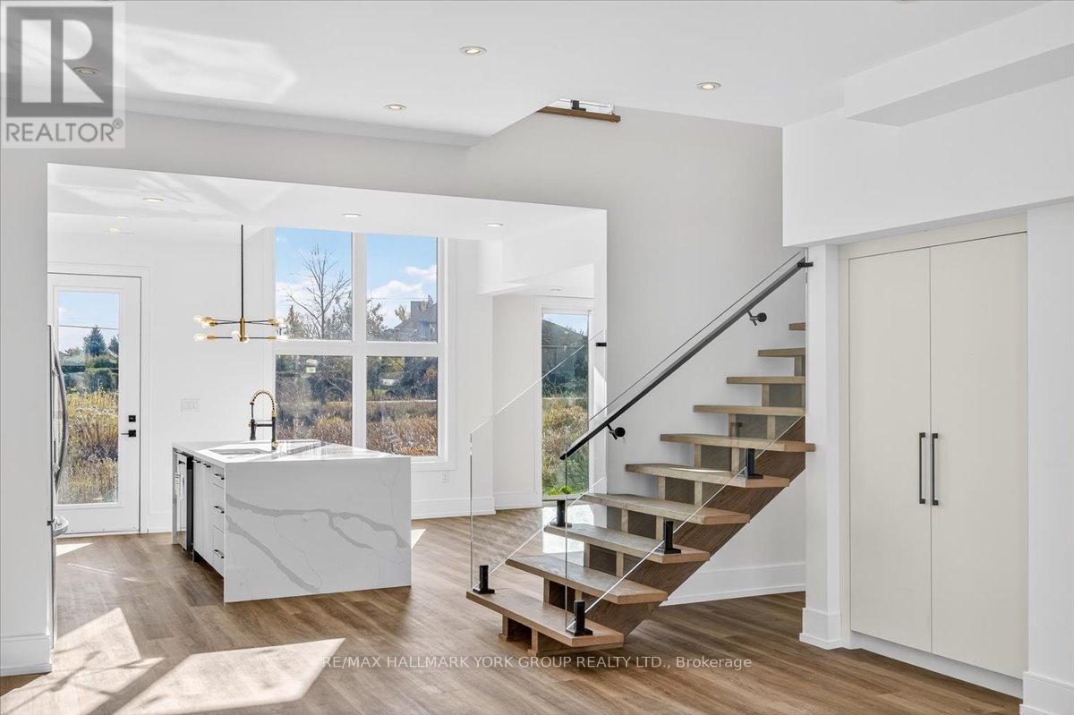 3743 Sunbank Crescent, Orillia, Ontario  L3V 6H3 - Photo 8 - S12761790