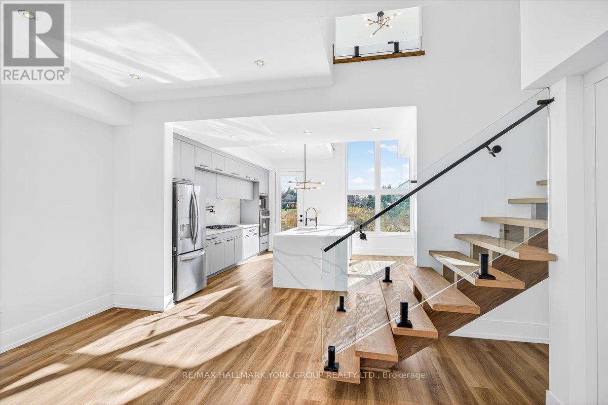 3743 Sunbank Crescent, Orillia, Ontario  L3V 6H3 - Photo 9 - S12761790