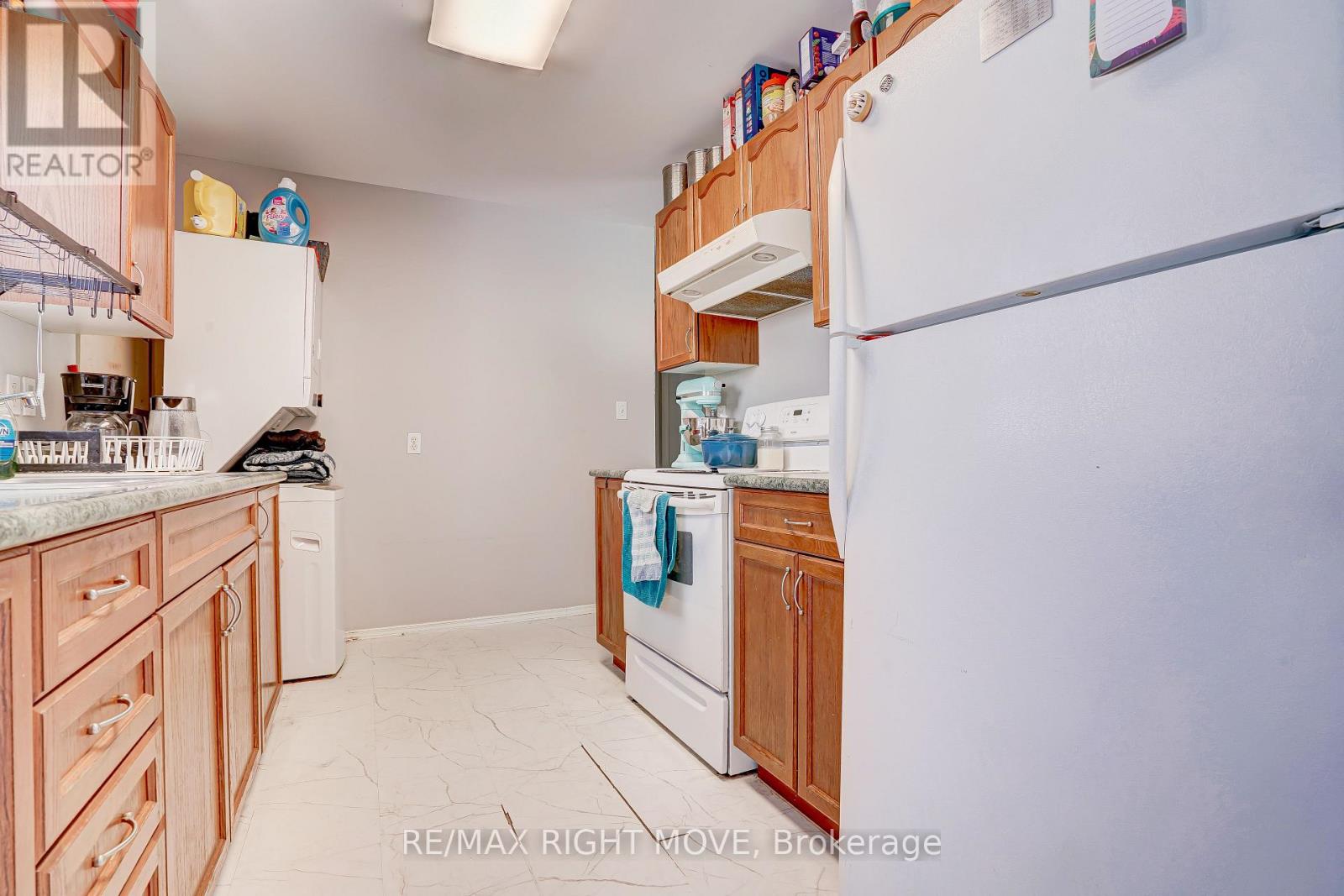 3 Lakeview Avenue, Orillia, Ontario  L3V 6E6 - Photo 7 - S12761814