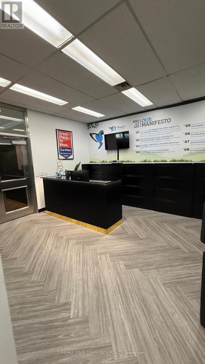 103a - 245 Fairview Mall Drive, Toronto, Ontario  M2J 4T1 - Photo 2 - C12459209