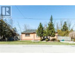 8 HILLSIDE AVENUE, Vaughan, Ontario