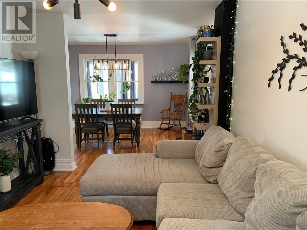 13 Craig, Copper Cliff, Ontario  P0M 1N0 - Photo 12 - 2126337