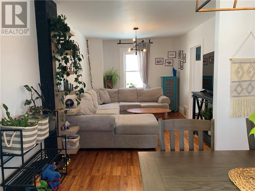 13 Craig, Copper Cliff, Ontario  P0M 1N0 - Photo 13 - 2126337