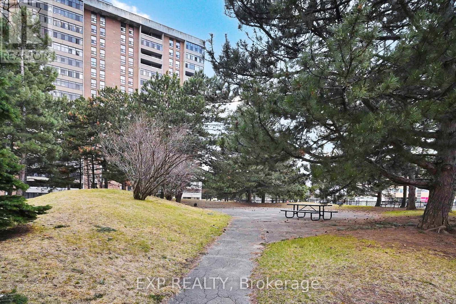 1606 - 15 Kensington Road, Brampton (Queen Street Corridor), Ontario  L6T 3W2 - Photo 44 - W12761792