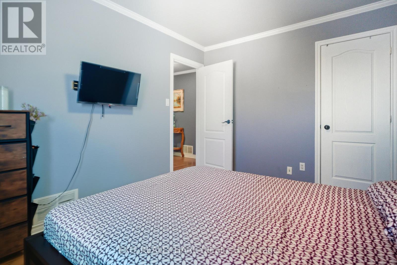 128 - 128 Baronwood Court, Brampton (Brampton North), Ontario  L6V 3H8 - Photo 12 - W12761808