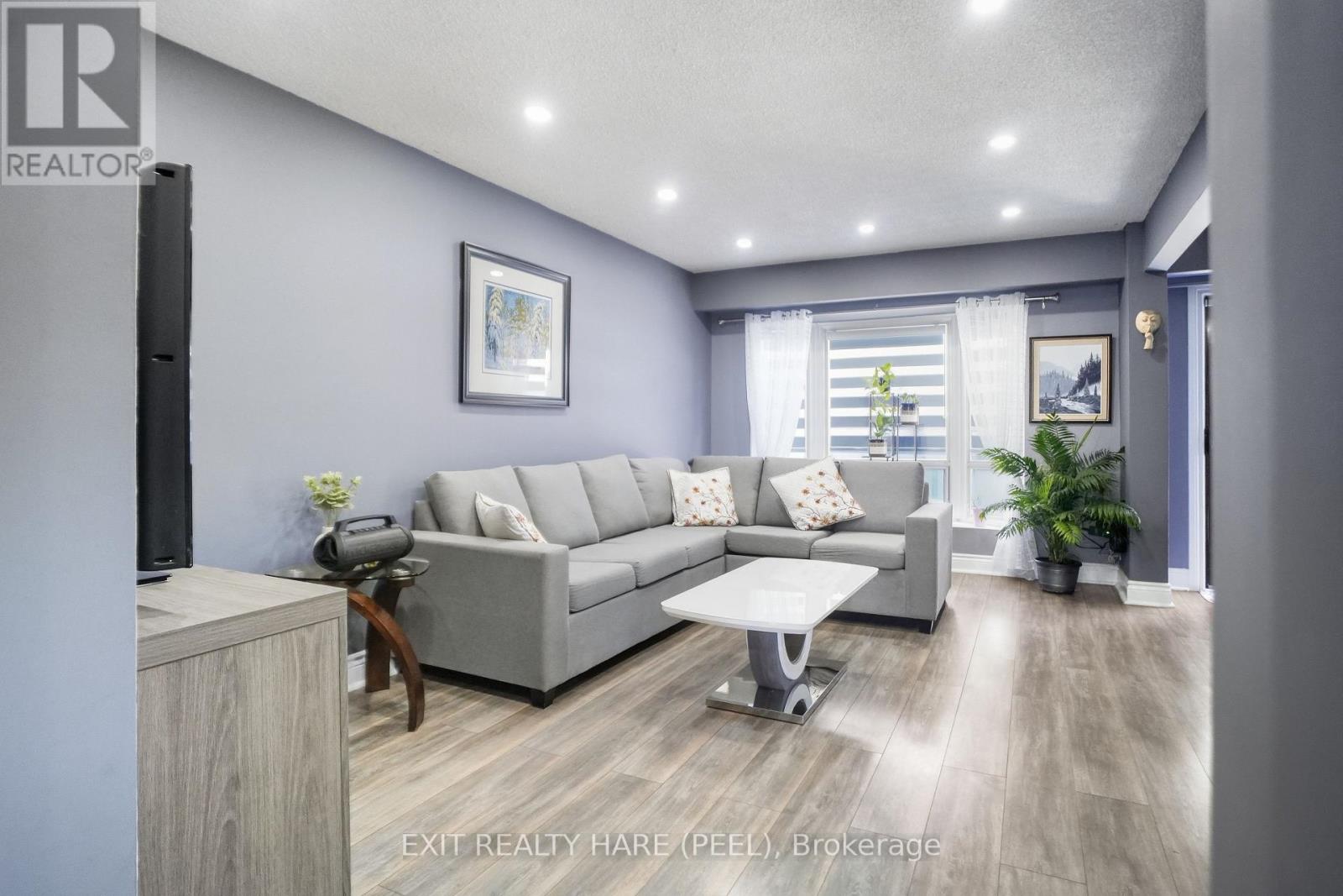 128 - 128 Baronwood Court, Brampton (Brampton North), Ontario  L6V 3H8 - Photo 17 - W12761808