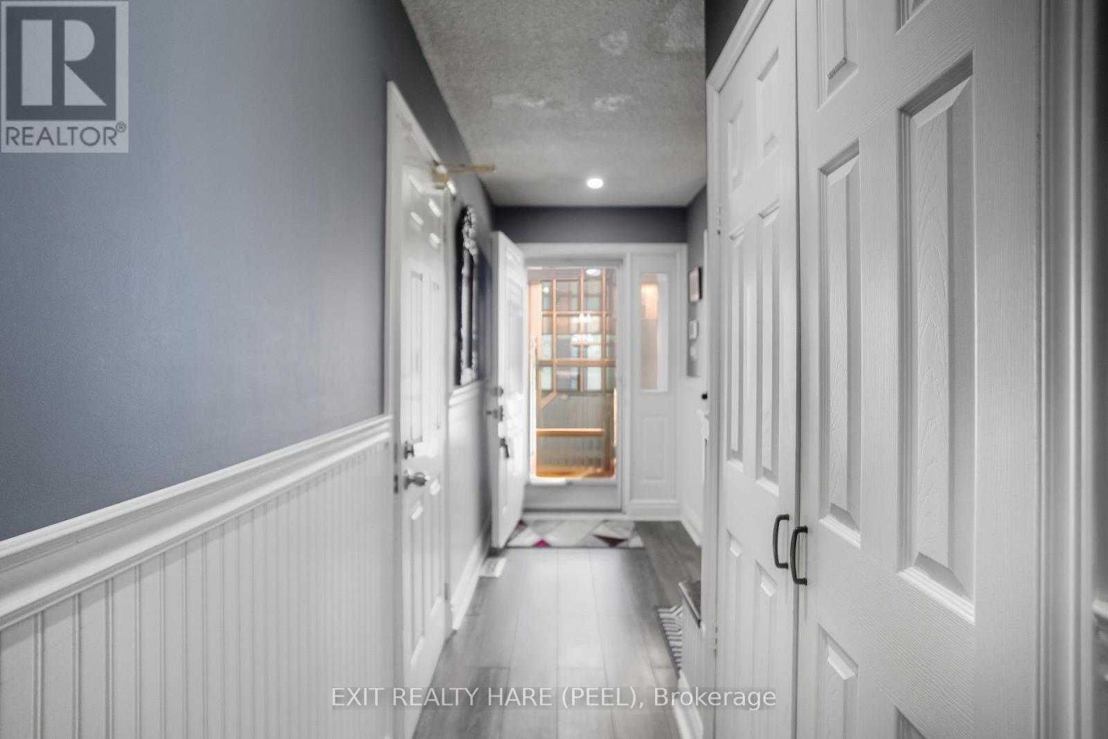 128 - 128 Baronwood Court, Brampton (Brampton North), Ontario  L6V 3H8 - Photo 27 - W12761808