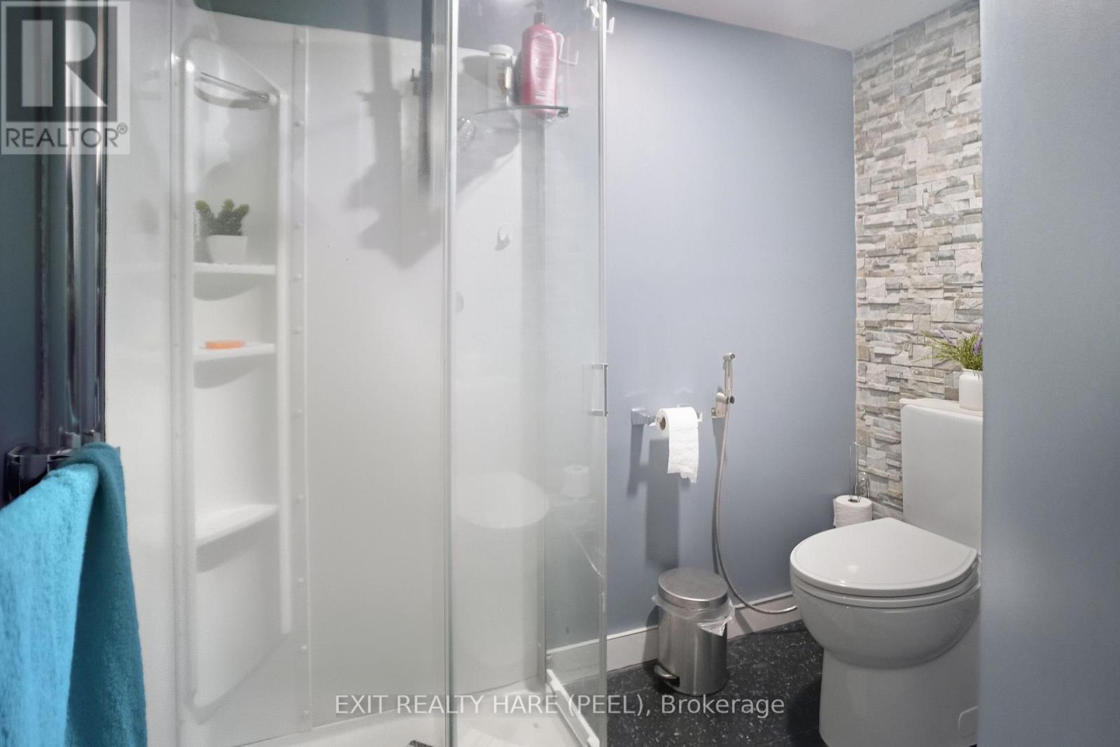 128 - 128 Baronwood Court, Brampton (Brampton North), Ontario  L6V 3H8 - Photo 36 - W12761808