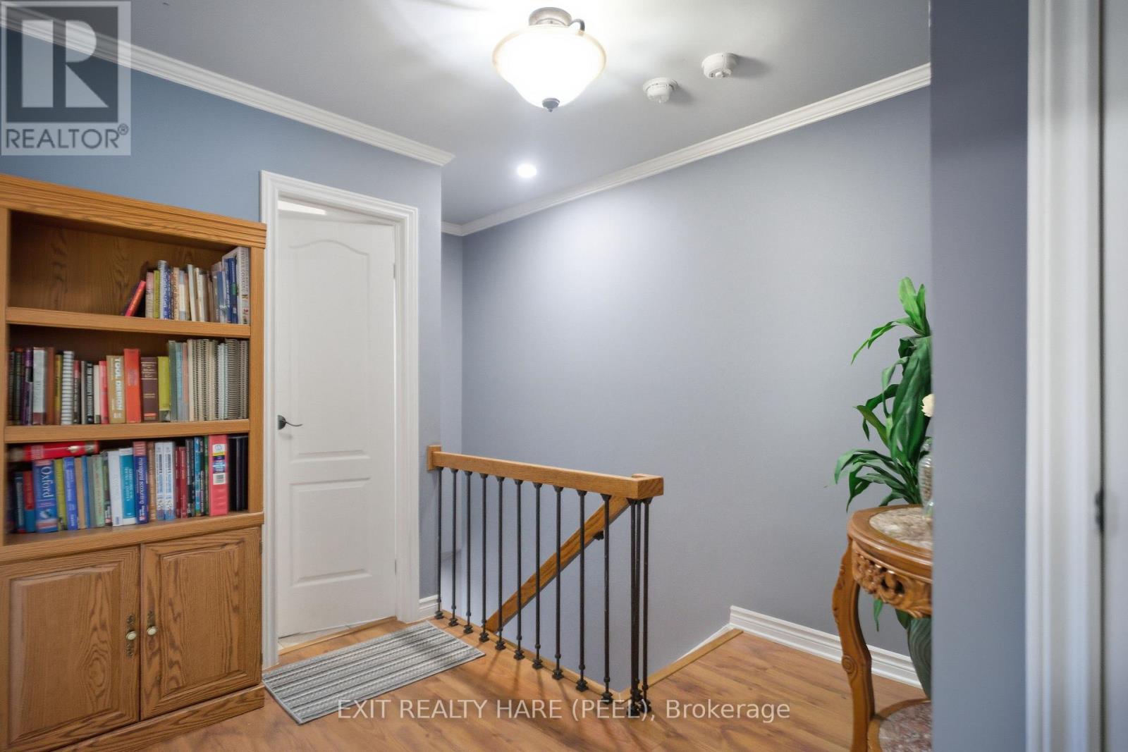 128 - 128 Baronwood Court, Brampton (Brampton North), Ontario  L6V 3H8 - Photo 4 - W12761808