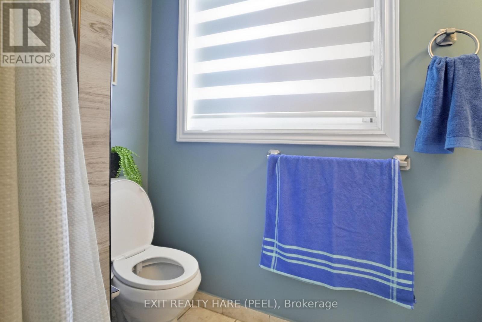 128 - 128 Baronwood Court, Brampton (Brampton North), Ontario  L6V 3H8 - Photo 9 - W12761808