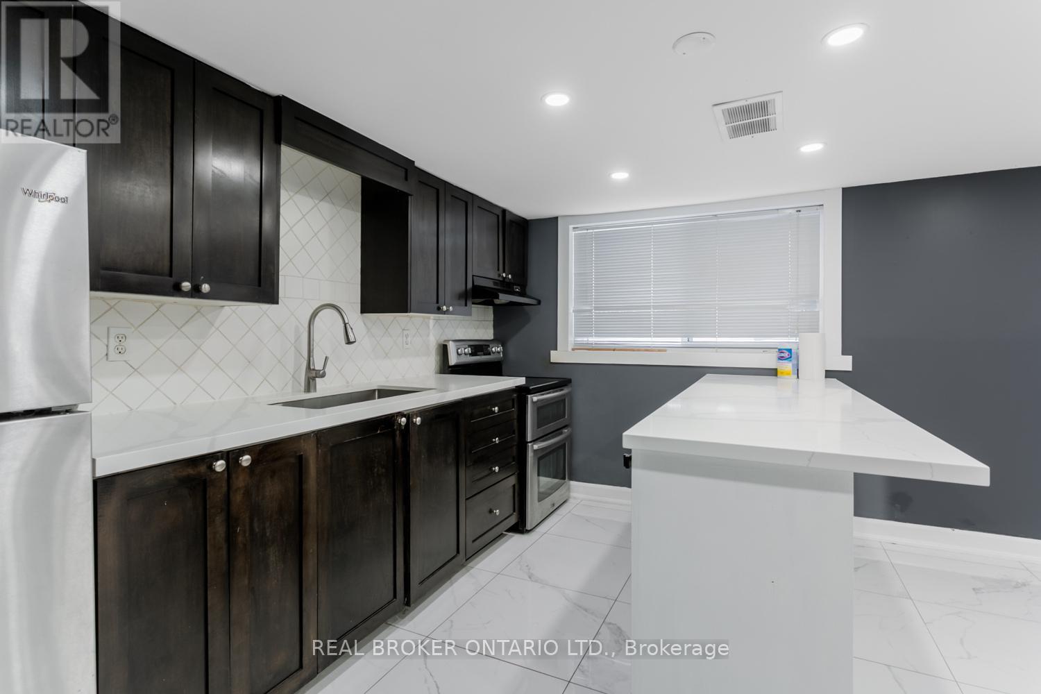 Basement - 120 Hadrian Drive, Toronto (Elms-Old Rexdale), Ontario  M9W 1V4 - Photo 7 - W12761816