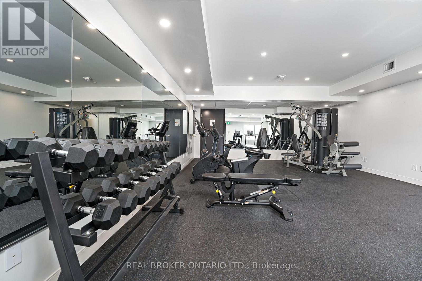 310 - 100 Manett Crescent, Brampton (Brampton West), Ontario  L6X 4P7 - Photo 9 - W12761818