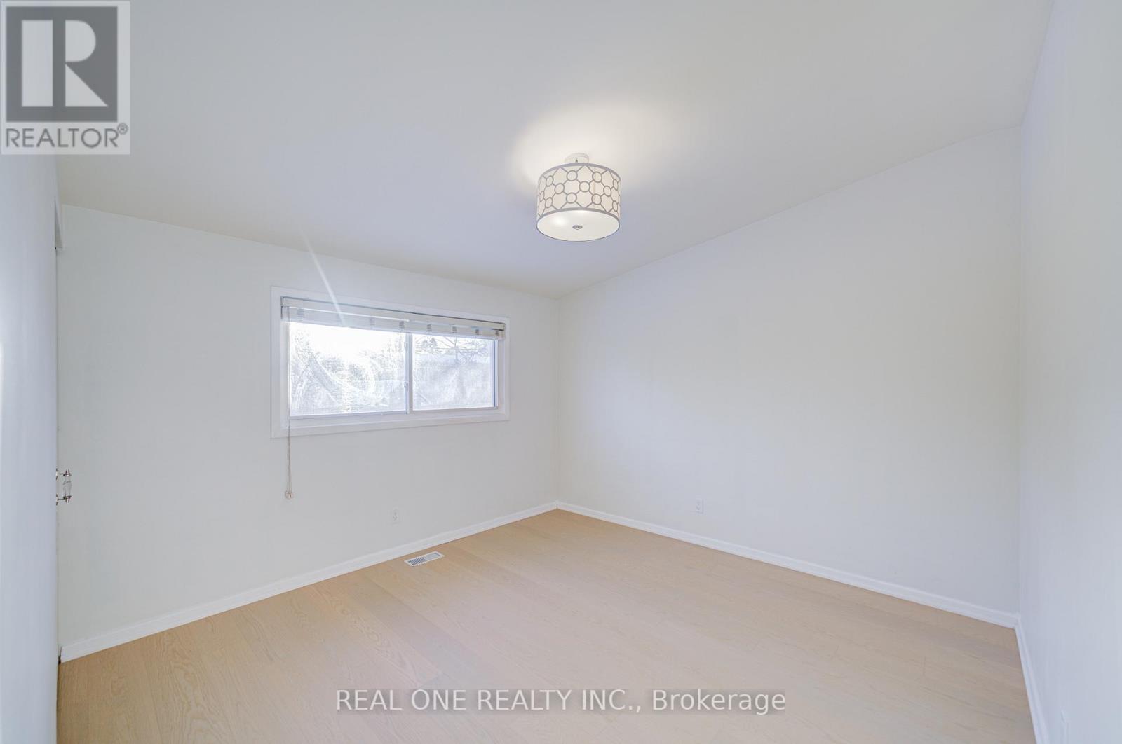 336 Hampton Heath Road, Burlington, Ontario  L7L 4P9 - Photo 29 - W12761838